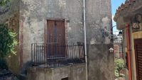 Къща в едно от "най-красивите места на Италия", се продава за... 5000 евро