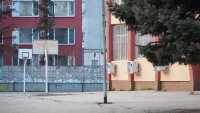 Трети ден имейли за бомби в училища и детски градини, заплашено е и летища