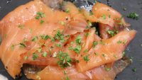 Рецептата Dnes: Вкусно предястие с пушена сьомга