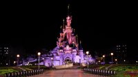 Арестуваха 22-годишен, който искал да се "ожени" за 9-годишна в Disneyland