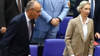 Германският канцлер Мерц обвини АзГ, че иска етническо прочистване