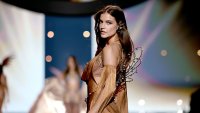 Патрик Шварценегер и Дилън Спраус аплодираха жените си – ангели на Victoria's Secret