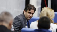 Божанов: Управляващите си играят с огъня