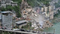 Най-малко осем загинали и 34 изчезнали след свлачище в Китай