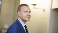30-годишен финландски депутат почина в парламента