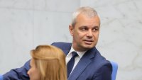 Костадинов: Някой е "набил канчето" на министъра на отбраната