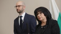 Петкова оставя стабилни публични финанси на новия министър