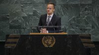 Сиярто: Хърватия е заинтересована Унгария да спре покупките си на петрол от Русия         