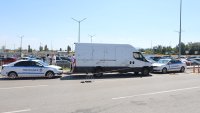 Гонка в София: Полицията задържа мъж, откраднал бус със стоки
