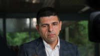 Мирчев: Снимките на Чакъров с Пеевски приличат на заложническа криза