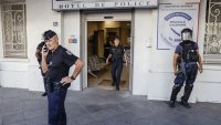 Шофьор се вряза с кола в тълпа пред бар, един е загинал