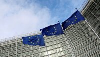 ЕК подписа споразумението с Украйна за заема от 90 млрд. евро