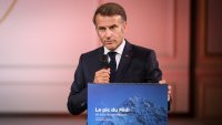 Макрон покани саудитския престолонаследник и катарския емир на Г-7