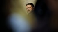 Украйна отбелязва независимостта си, ЕС обеща още милиарди  