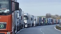 Ще ограничават движението на камиони над 20 тона заради горещините