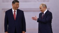 Китай застава до Русия срещу лицето на „хегемонистичния тормоз“