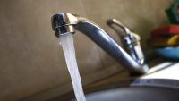 Почти месец без топла вода в 