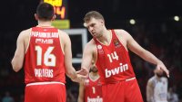 Тройка на Везенков класира Олимпиакос