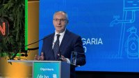 Сергей Станишев: В момента у нас има дефицит в правенето на политики в България