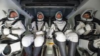 Мъск поздрави SpaceX и NASA за “отличната работа“ по спасяването на блокирани астронавти