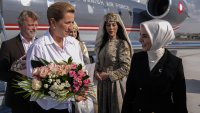 На Фредериксен ѝ се наложи да напомни на Тръмп: Гренландия не е за продажба