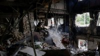 Топката е в полето на Зеленски, но той е в невъзможна позиция