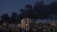 Киев съобщи за руска въздушна атака над града тази нощ