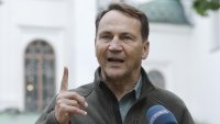 Полски министър призова Украйна да удря руски рафинерии, Москва му отвърна