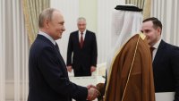Путин проведе телефонен разговор с лидера на ОАЕ
