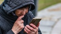 Затъмнението в Русия е факт: Московчани вече не могат да изпращат и СМС-и