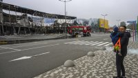 Властите в Украйна разрешиха задължителната евакуация на семейства с деца 