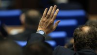 НС започна работа, няма да изслушват Радев заради корабите