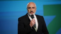 ПБ предлага да се заковат заплатите на сегашното ниво 