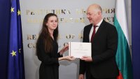 Премиерът към млади учени: С такива светли умове бъдещето на България е обещаващо СНИМКИ