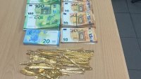 Хванаха недекларирани 81 170 евро и 997,50 кг злато на Капитан Андреево