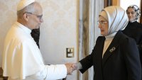 Емине Ердоган помоли папа Лъв XIV да подкрепя по-силно Газа