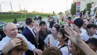 Гориво няма, руснаците се оплакват, Москва налага цензура (ВИДЕО)