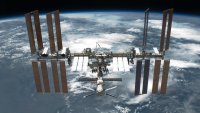 Международната космическа станция е в готовност за евакуация, има теч на въздух 
