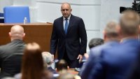 Спорният правилник е приет в комисия, как ще работят депутатите?
