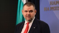 Пеевски пристигна в Белица: Няма да се огънем, не на страха!
