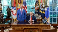 Найджъл Фараж се срещна с Тръмп в Белия дом, показа снимка