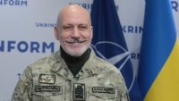 Адмирал Драгоне, най-висшият военен на НАТО, е на инспекция в България