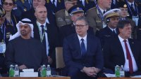 Сърбия показва мускули, плаши Балканите с военен парад