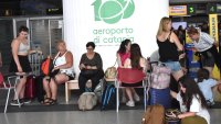 Пепел от Етна блокира полетите в Катания: хиляди пътници са засегнати