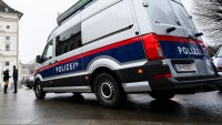 Откраднаха огърлица с 673 диаманта от музей във Виена