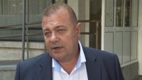 Двама криминално проявени мъже са задържани в „Елените” с голяма сума пари