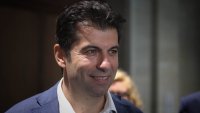 И Кирил Петков видя политически вот за "Евровизия"