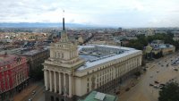 Депутатите обсъждат петия вот на недоверие срещу правителството