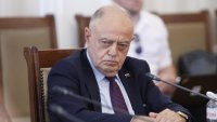 ДСБ иска обяснение от Радев: Защо сме защитили руския олигарх Искандер Махмудов?