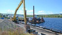 Кола падна в река Арда, възрастно семейство пострада 